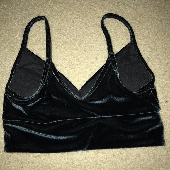 🤩PINK Victoria Secret Velvet Green Bra - Picture 2 of 4